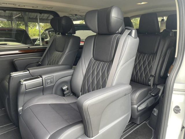 TOYOTA豐田 GRANVIA  第8張相片