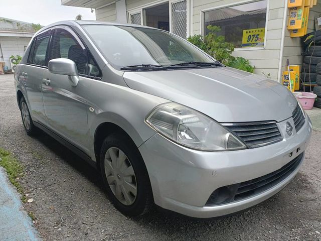 NISSAN日產 TIIDA  第3張相片