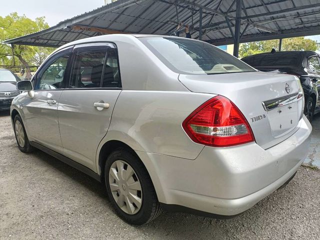 NISSAN日產 TIIDA  第4張相片