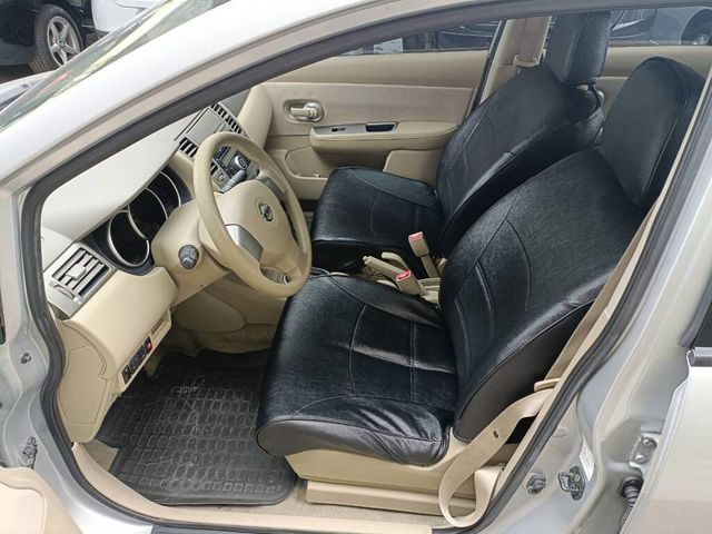 NISSAN日產 TIIDA  第7張相片