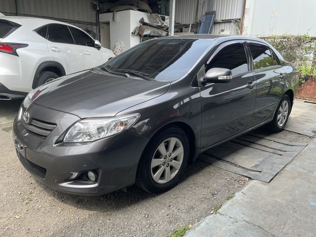 TOYOTA豐田 ALTIS  第1張相片