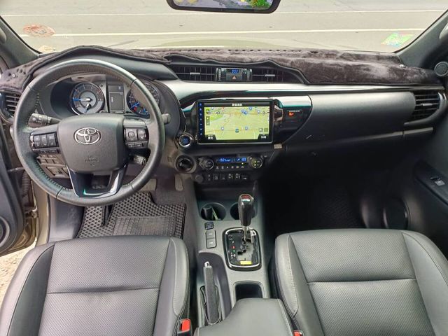 TOYOTA豐田 HILUX  第7張相片