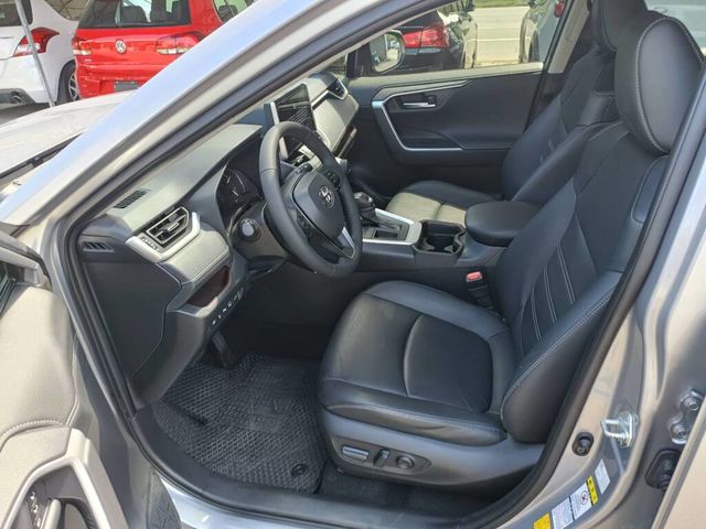 TOYOTA豐田 RAV4  第7張相片
