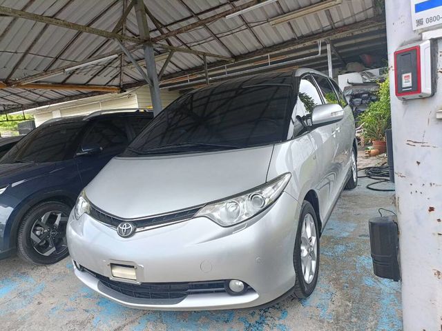 TOYOTA豐田 PREVIA  第1張相片