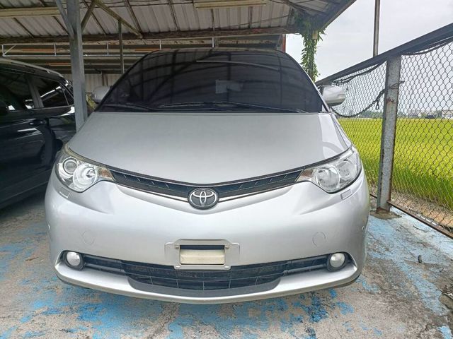 TOYOTA豐田 PREVIA  第2張相片