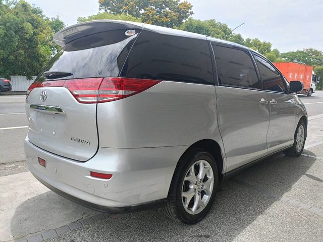 TOYOTA豐田 PREVIA  第4張相片