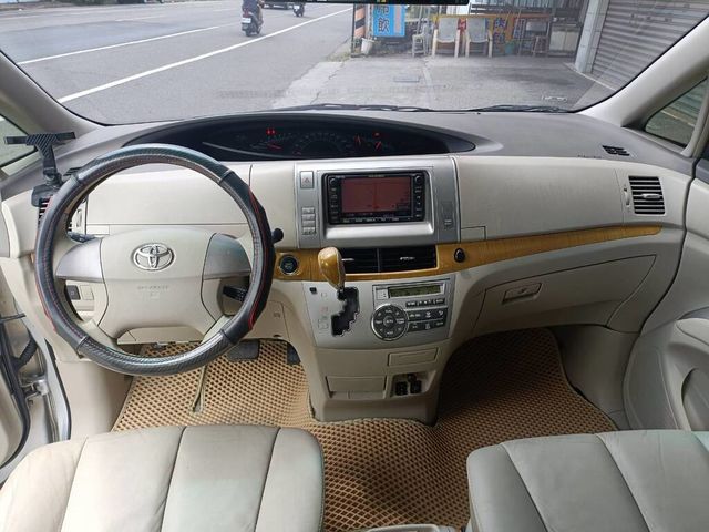 TOYOTA豐田 PREVIA  第10張相片
