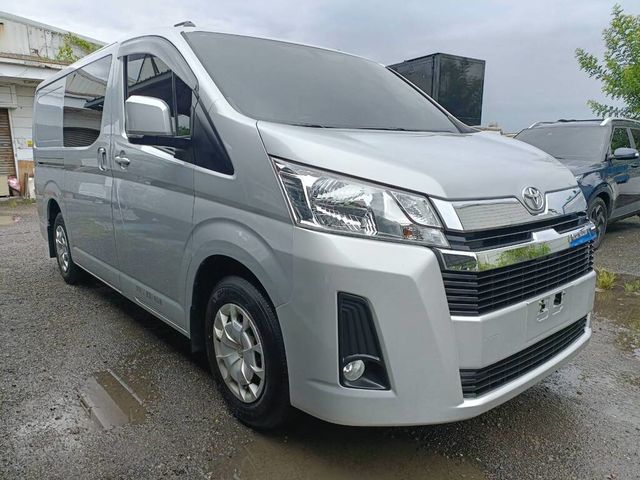TOYOTA豐田 HIACE  第3張相片