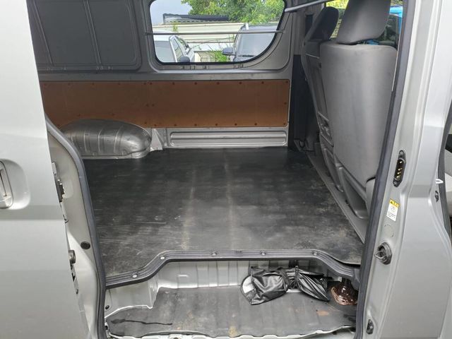 TOYOTA豐田 HIACE  第9張相片