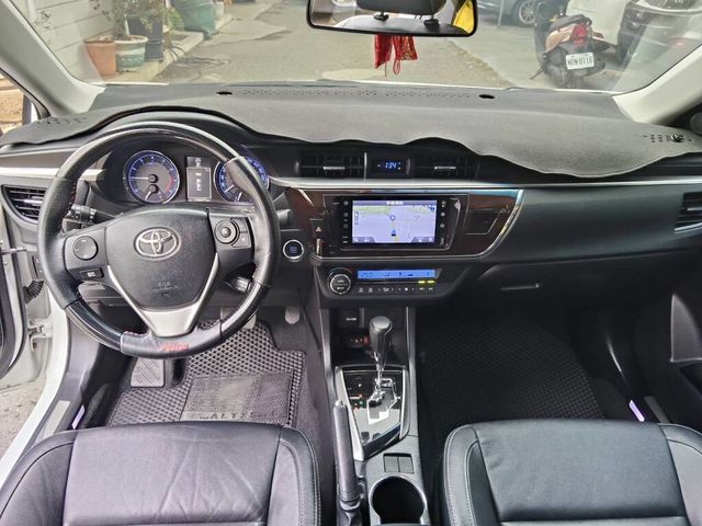 TOYOTA豐田 ALTIS  第7張相片
