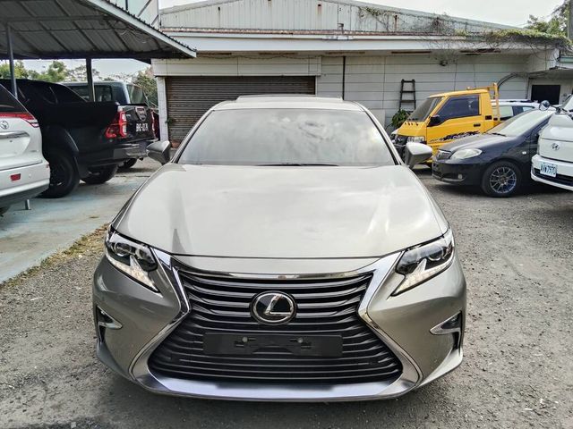 LEXUS凌志 ES200  第2張相片