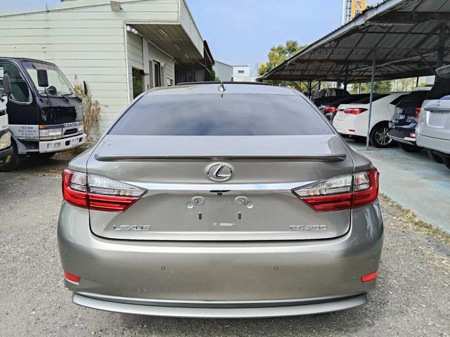 LEXUS凌志 ES200  第5張相片