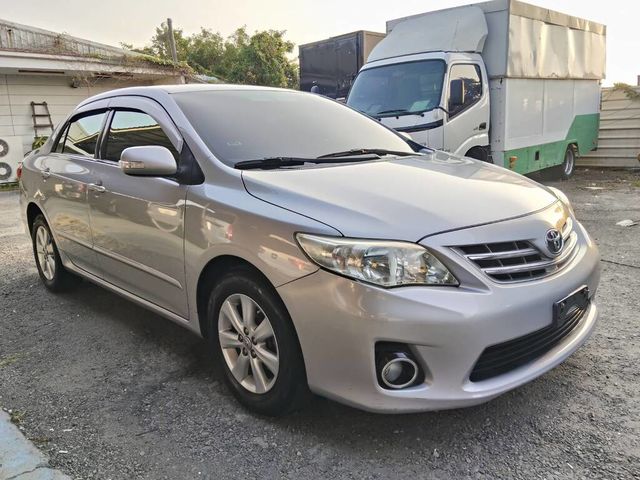 TOYOTA豐田 ALTIS  第3張相片