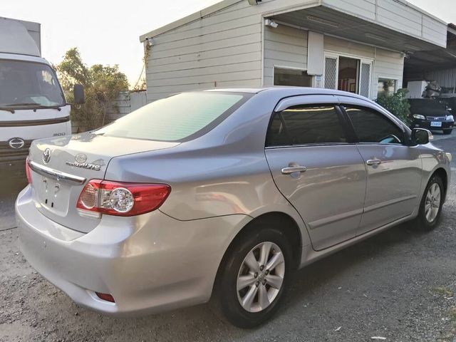 TOYOTA豐田 ALTIS  第6張相片