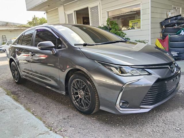 TOYOTA豐田 ALTIS  第3張相片