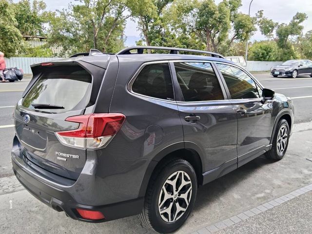 SUBARU速霸陸 FORESTER  第5張相片