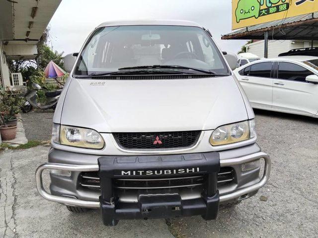 MITSUBISHI三菱 SPACE GEAR  第2張相片