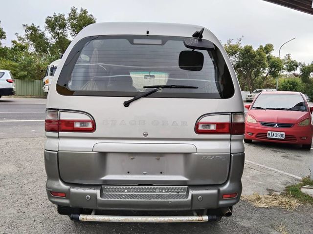 MITSUBISHI三菱 SPACE GEAR  第5張相片