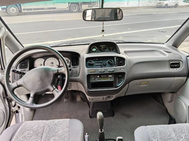 MITSUBISHI三菱 SPACE GEAR  第7張相片