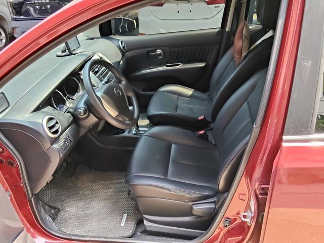 NISSAN日產 LIVINA  第7張相片