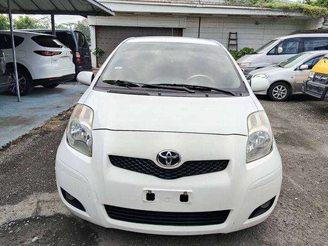 TOYOTA豐田 YARIS  第2張相片