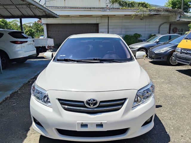 TOYOTA豐田 ALTIS  第2張相片