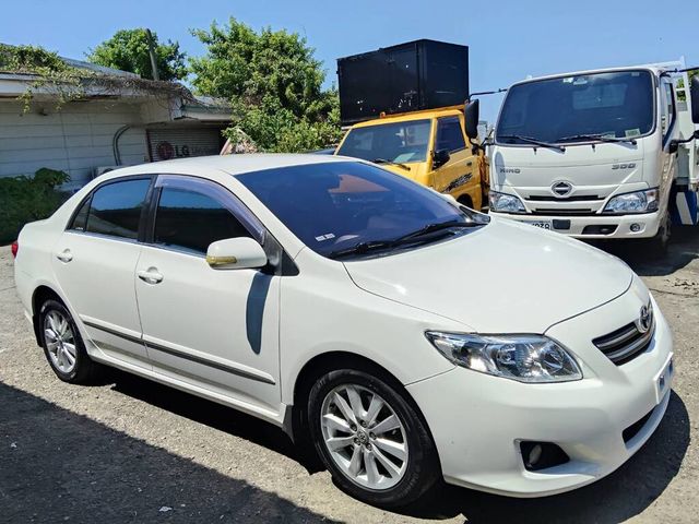 TOYOTA豐田 ALTIS  第3張相片