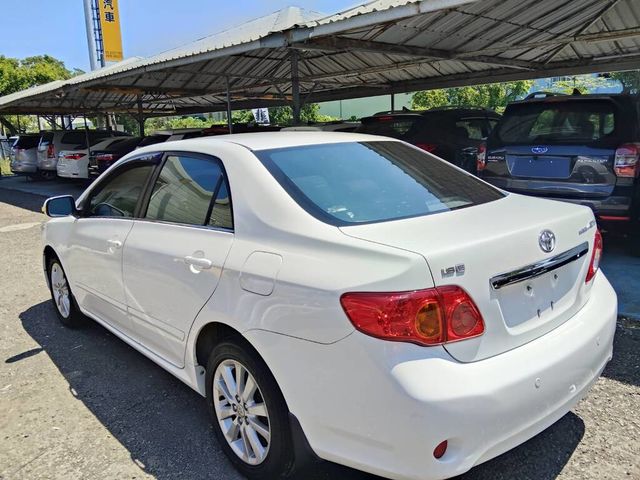 TOYOTA豐田 ALTIS  第4張相片