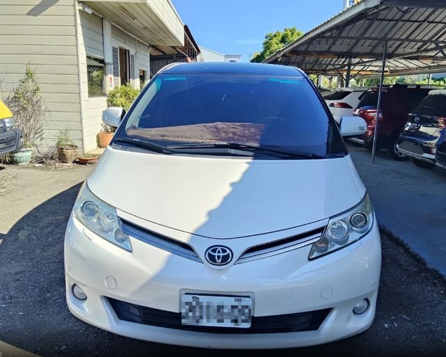 TOYOTA豐田 PREVIA  第2張相片