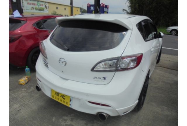 Mazda MAZDA3  第4張相片