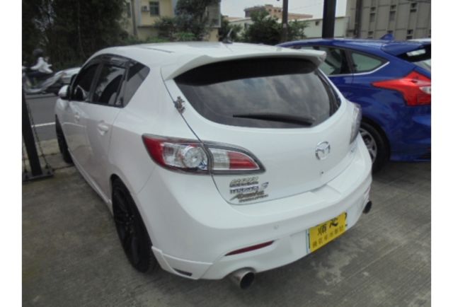 Mazda MAZDA3  第6張相片