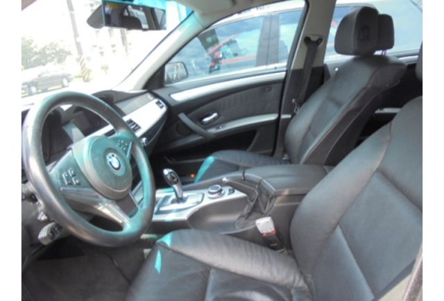 BMW 523I  第11張相片