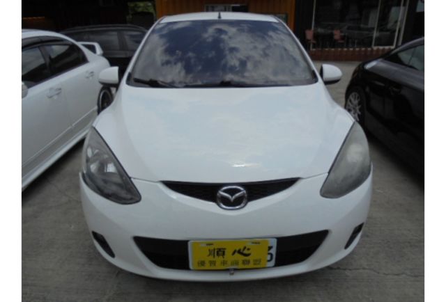 Mazda MAZDA2  第2張相片