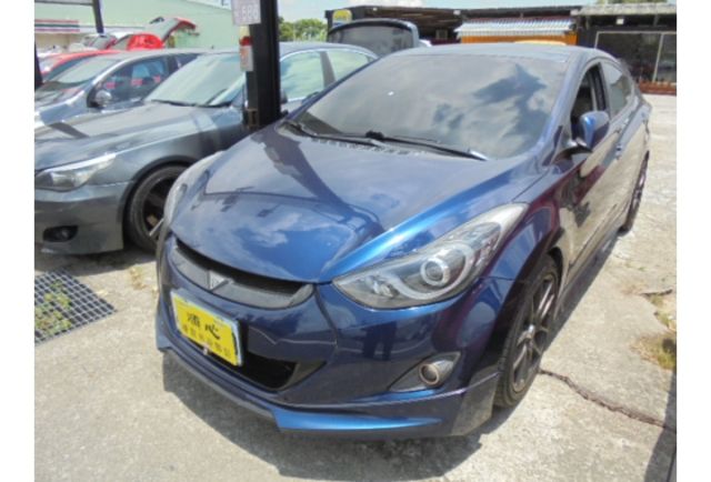 Hyundai ELANTRA  第1張相片