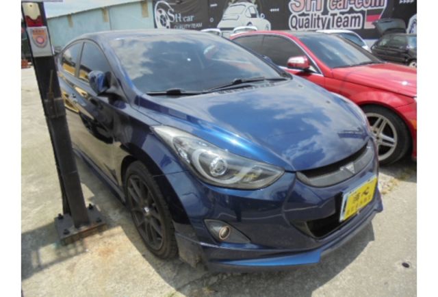 Hyundai ELANTRA  第3張相片