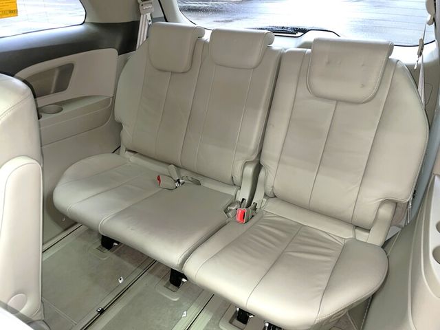 Toyota  Previa  第7張相片