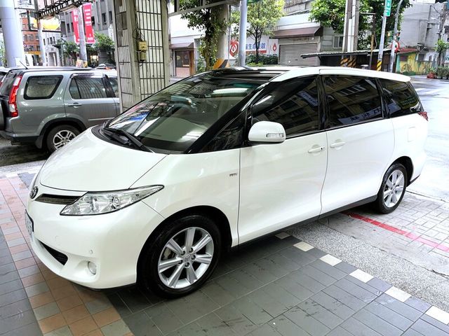 Toyota  Previa  第17張相片