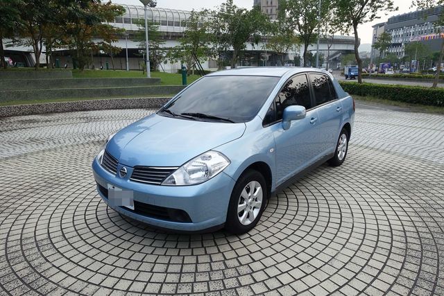 NISSAN TIIDA(2014年)  淺藍色 四門 1.6L @小施嚴選  第1張相片