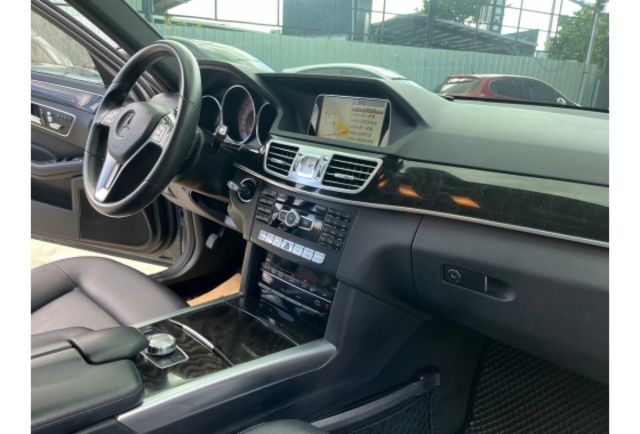 優質好車/實車實照/歡迎預約賞車~ 0976769779 小譯  第9張相片