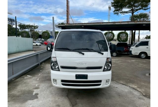 2024年 KIA 卡旺 2.5L 自排 柴油 超優質貨車  第2張相片