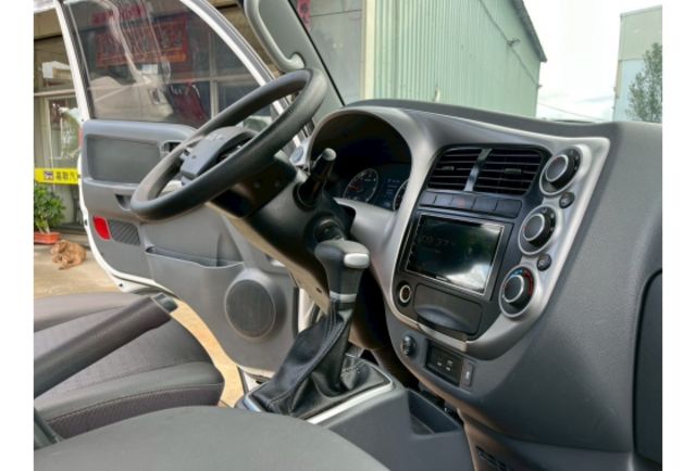 2024年 KIA 卡旺 2.5L 自排 柴油 超優質貨車  第9張相片