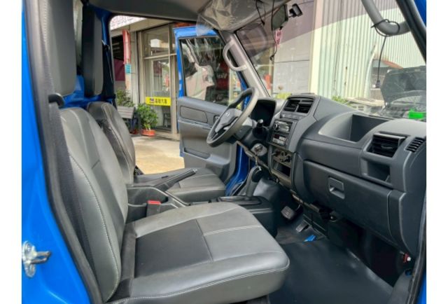 2022 VERYCA 菱利 A190 自排 冷凍車 買到賺到  第5張相片