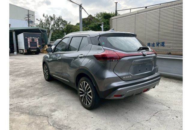 2023年 KICKS 1.5L 頂級 里程 1萬多  第4張相片