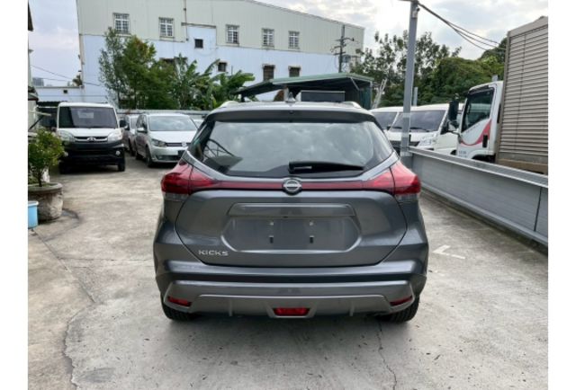 2023年 KICKS 1.5L 頂級 里程 1萬多  第5張相片