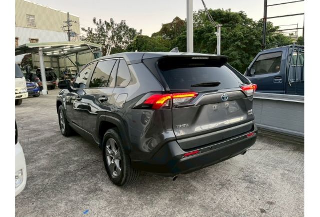 Toyota RAV4  第4張相片