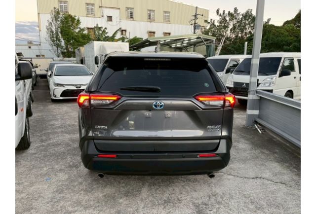 Toyota RAV4  第5張相片
