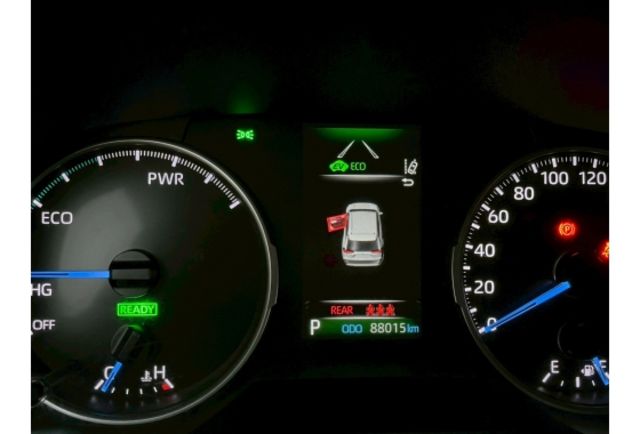 Toyota RAV4  第11張相片