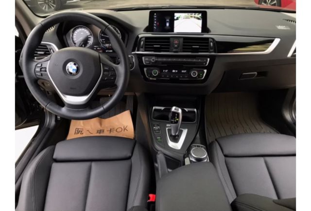 2019 118i 只跑7萬 車道偏移 客人換大車 隨便賣 便宜賣  第9張相片