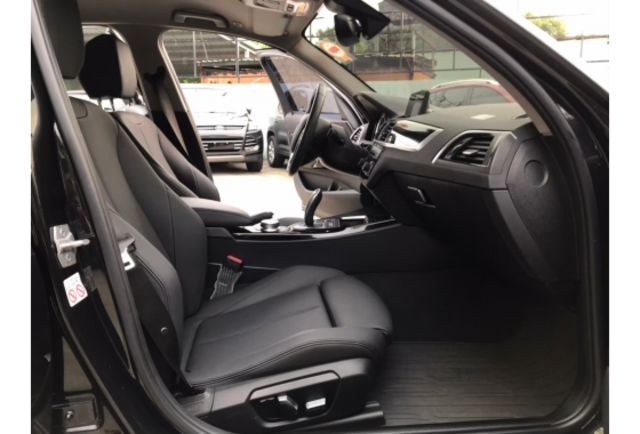 2019 118i 只跑7萬 車道偏移 客人換大車 隨便賣 便宜賣  第10張相片