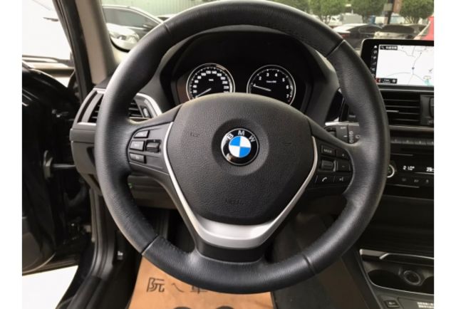 2019 118i 只跑7萬 車道偏移 客人換大車 隨便賣 便宜賣  第11張相片